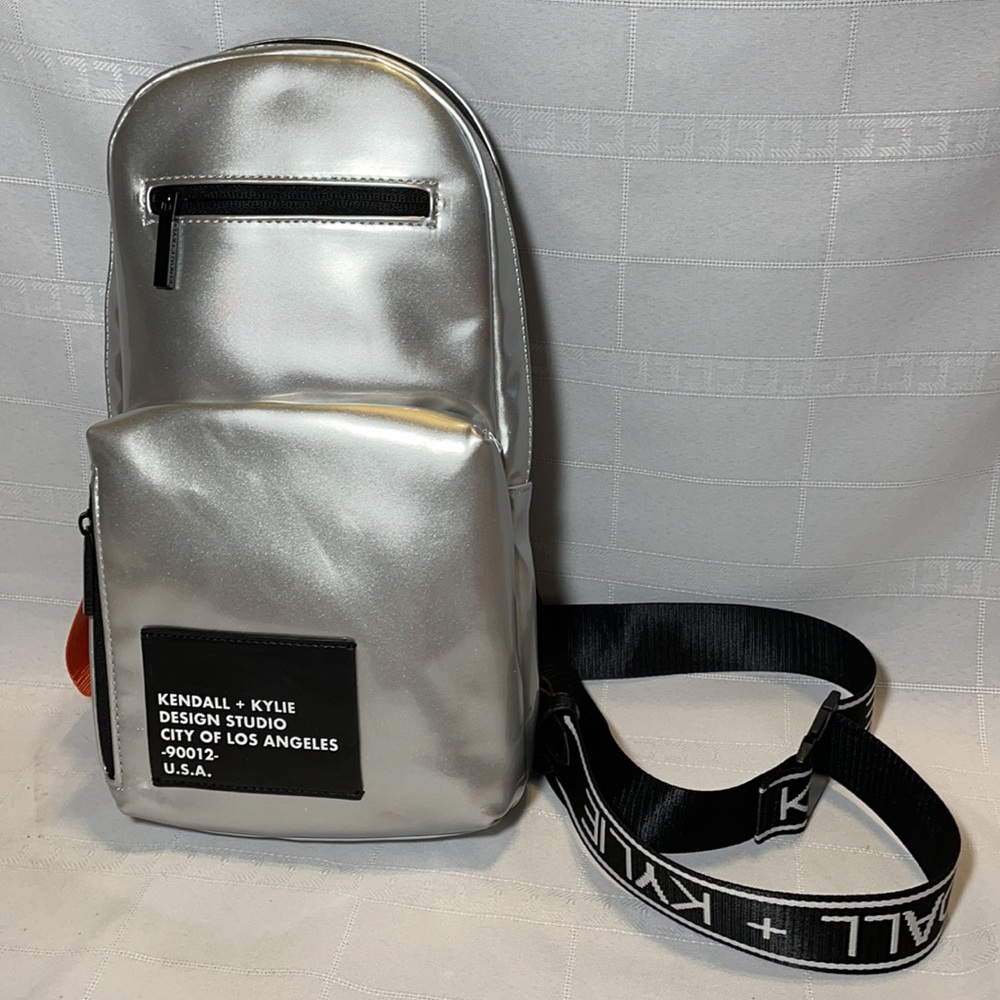 SOLD - NWT Kendall + Kylie One Strap Mini Backpack in Metallic Space Silver - Picture 3 of 9